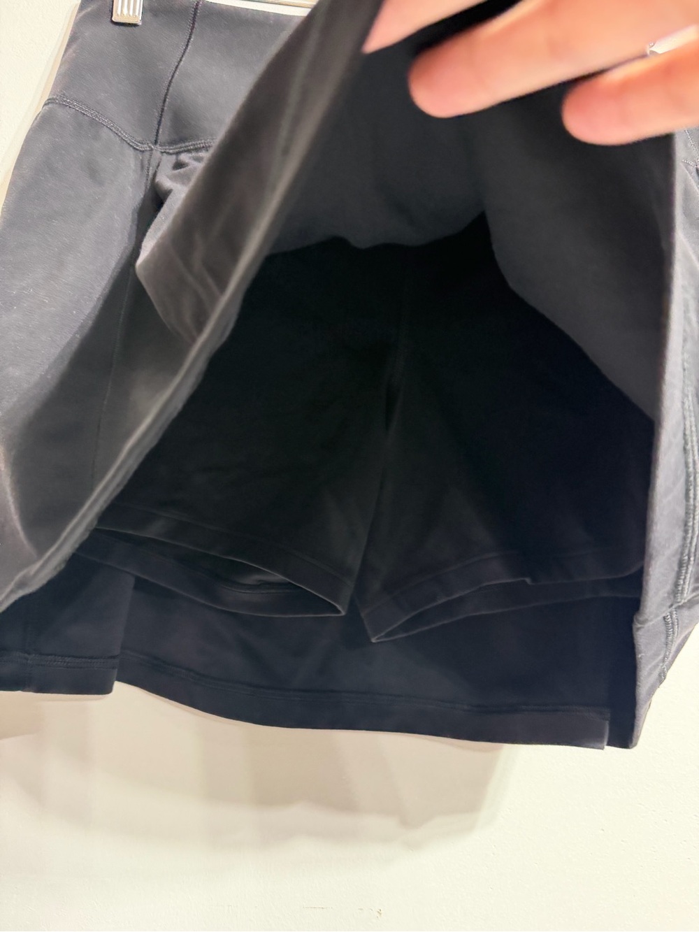 Athleta Black Salutation Stash 14.5" Skort Size Medium Athletic Skirt - Picture 2 of 4